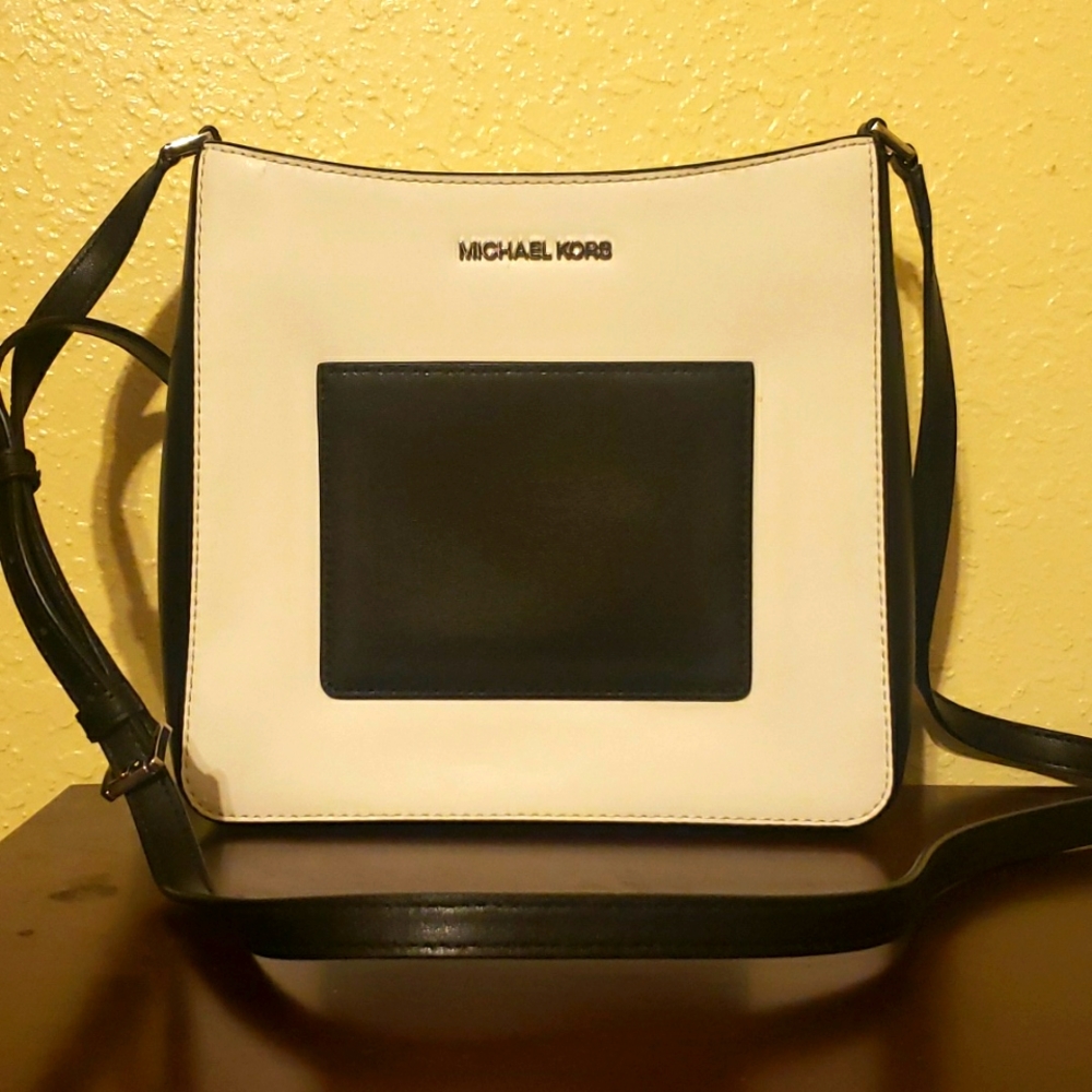 Michael Kors Crossbody